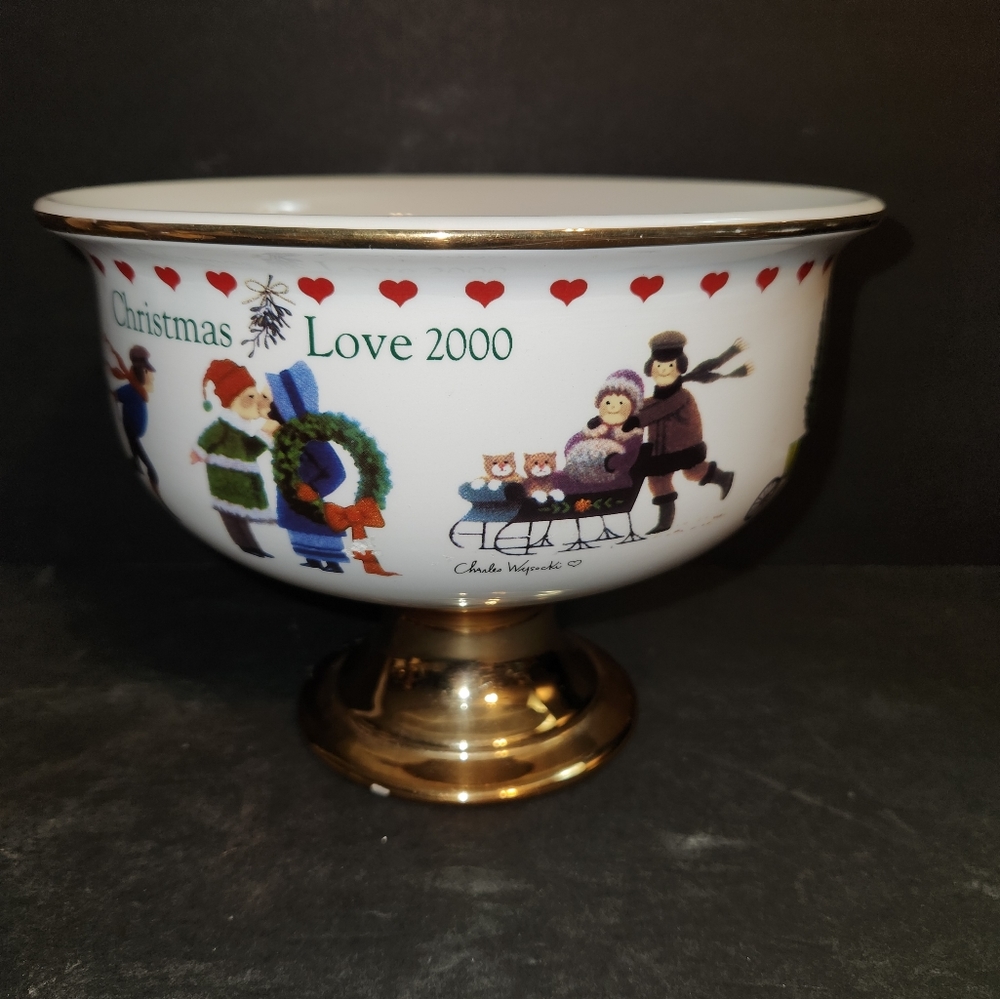 Teleflora Charles Wysocki Christmas Love Bowl 8" X 6"